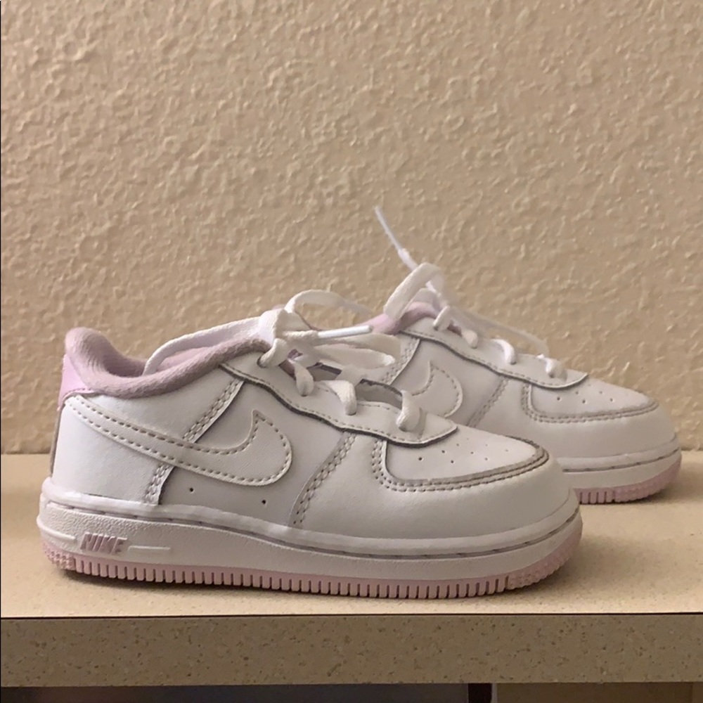 Toddlers Air Force 1 sneakers size 8c